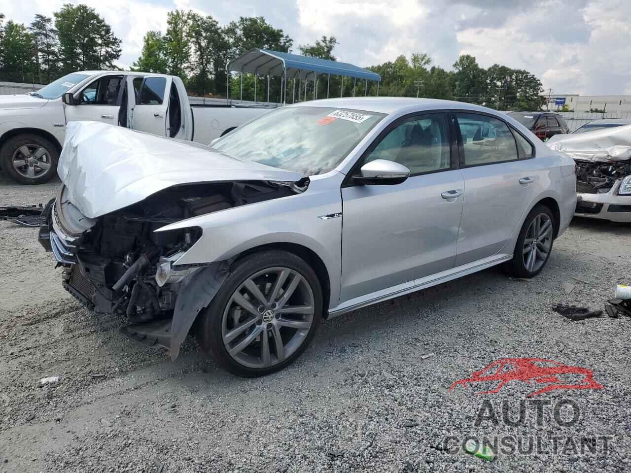 VOLKSWAGEN PASSAT 2018 - 1VWAA7A30JC003691