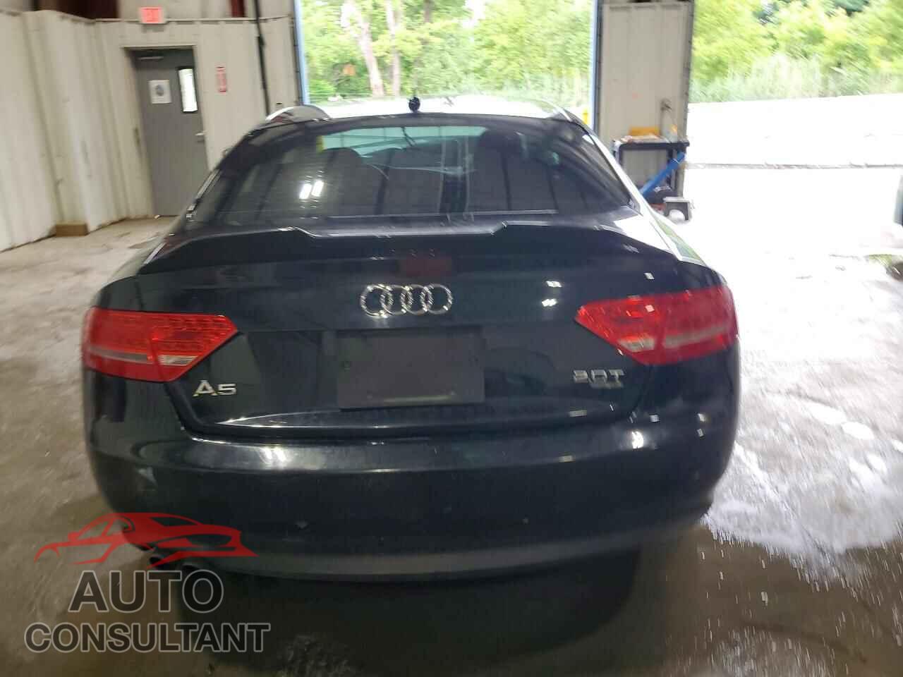 AUDI A5 2010 - WAURFAFR9AA005675