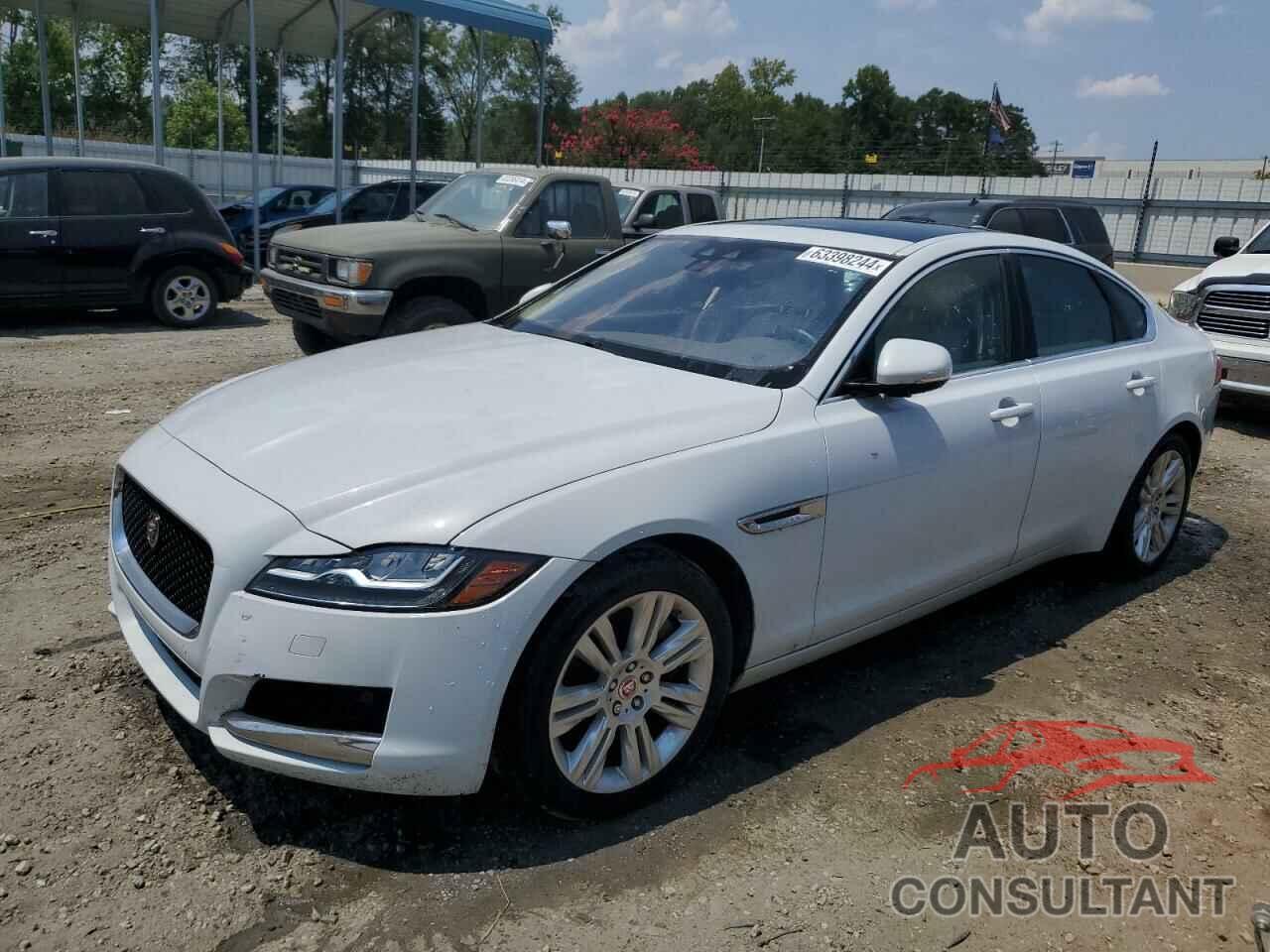 JAGUAR XF 2017 - SAJBD4BV2HCY33422