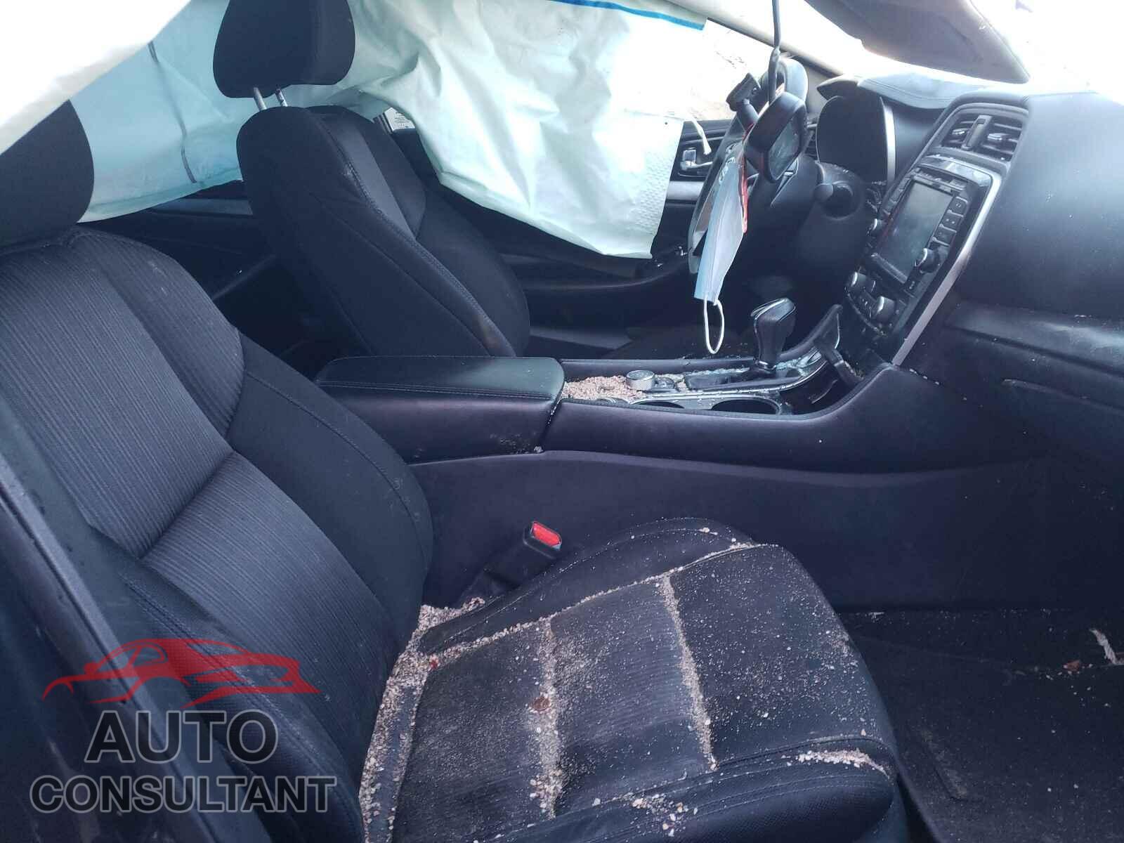 NISSAN MAXIMA 2017 - 1N4AA6AP5HC375379