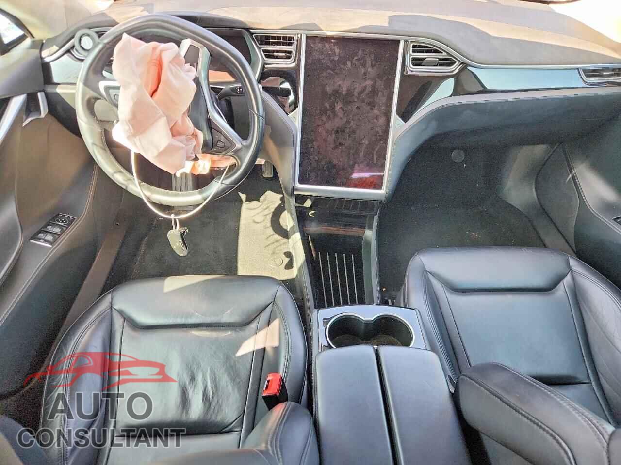TESLA MODEL S 2015 - 5YJSA1E27FF109104