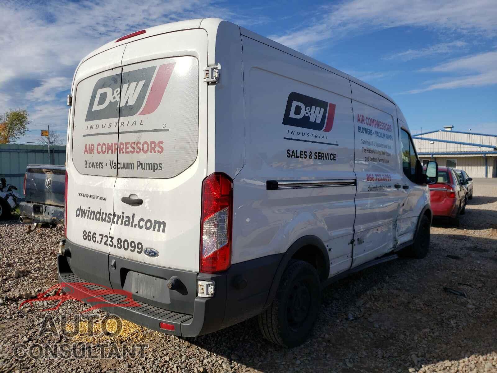 FORD TRANSIT CO 2017 - 1FTYR2CM8HKB56516