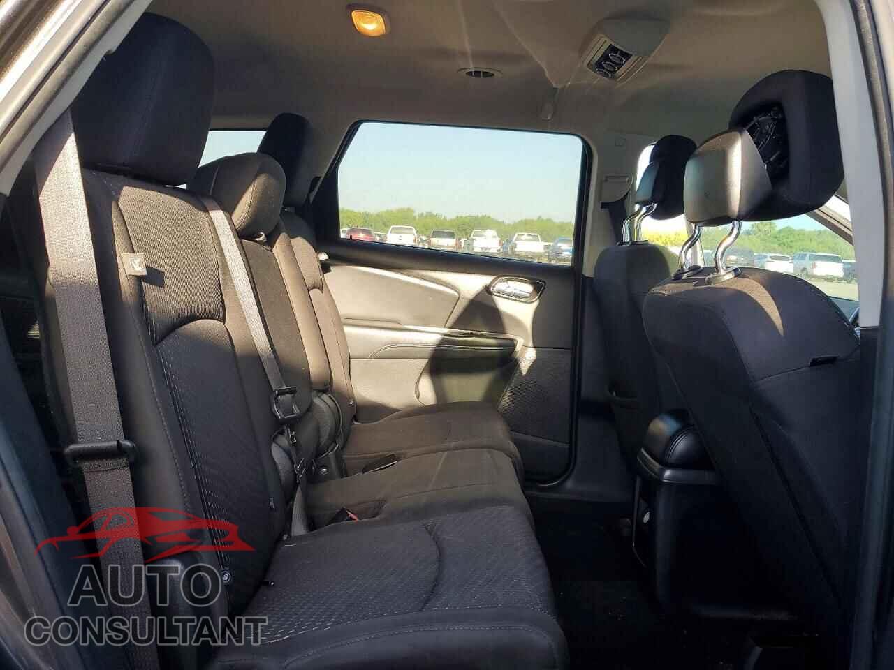 DODGE JOURNEY 2017 - 3C4PDCBB2HT585245
