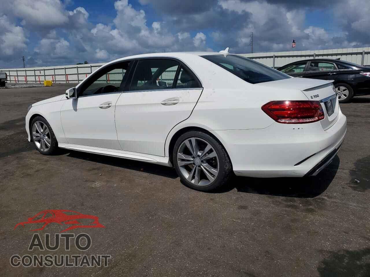 MERCEDES-BENZ E-CLASS 2014 - WDDHF5KB4EB019195