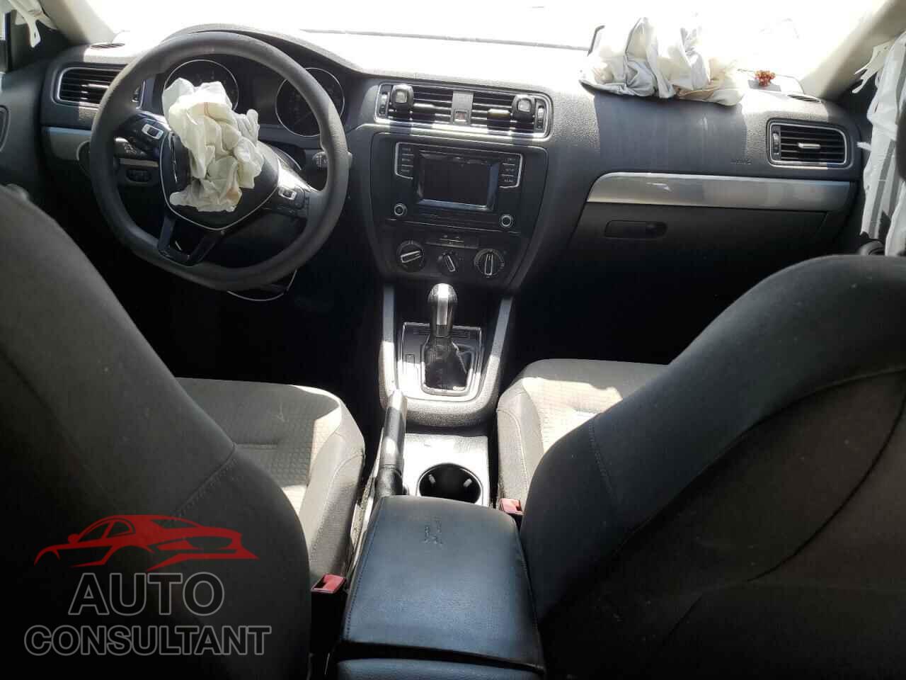 VOLKSWAGEN JETTA 2017 - 3VW2B7AJ7HM291833