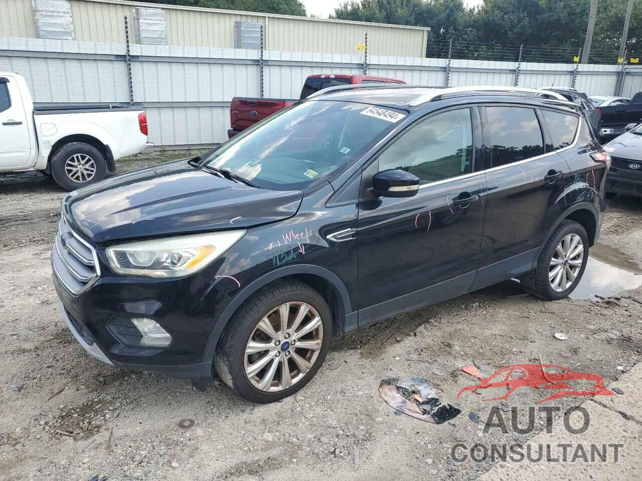 FORD ESCAPE 2017 - 1FMCU0J9XHUC82419