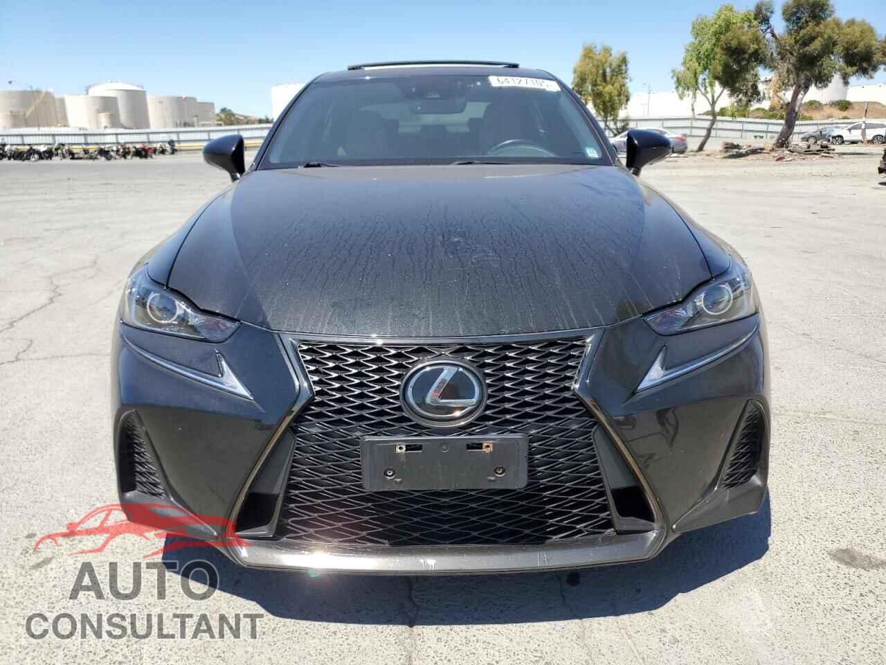 LEXUS IS 2019 - JTHC81D28K5037261