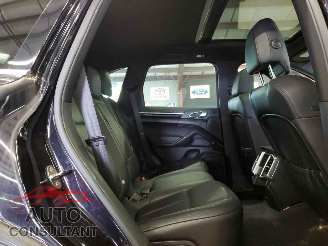 PORSCHE CAYENNE 2012 - WP1AA2A25CLA00607