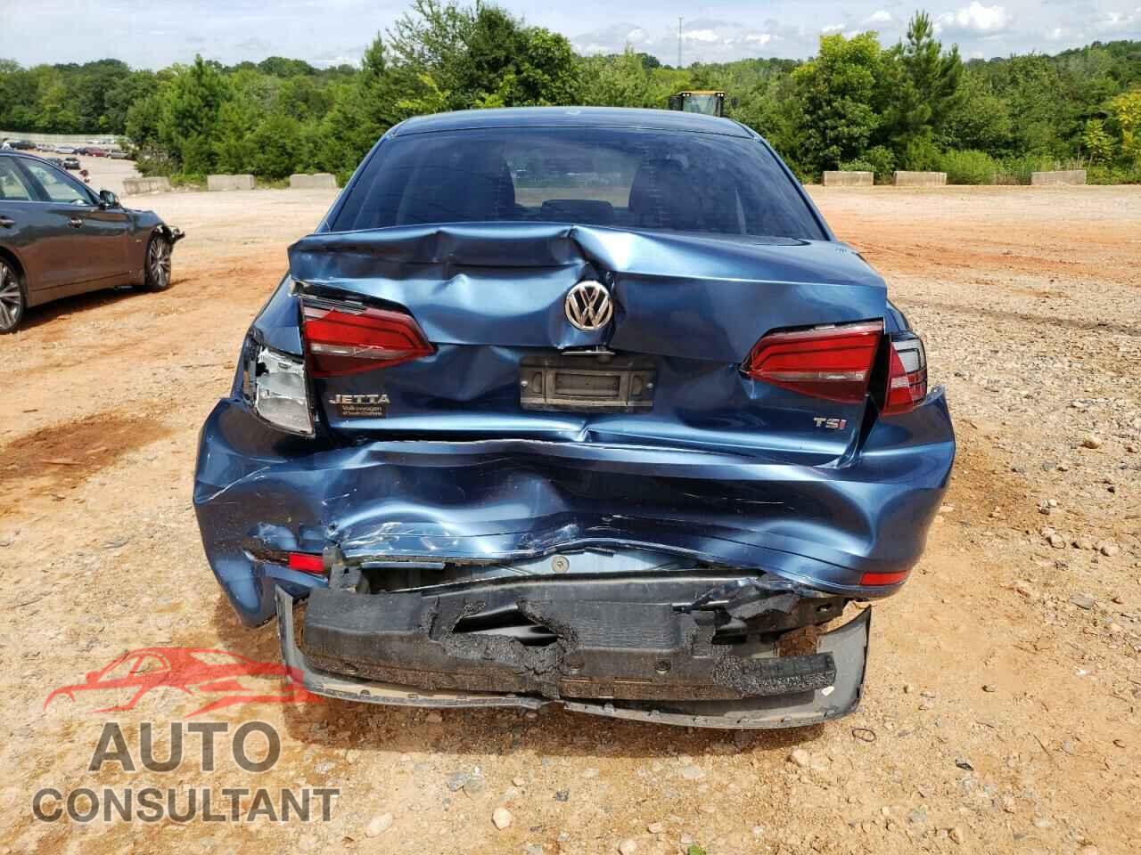 VOLKSWAGEN JETTA 2017 - 3VW2B7AJ5HM388075