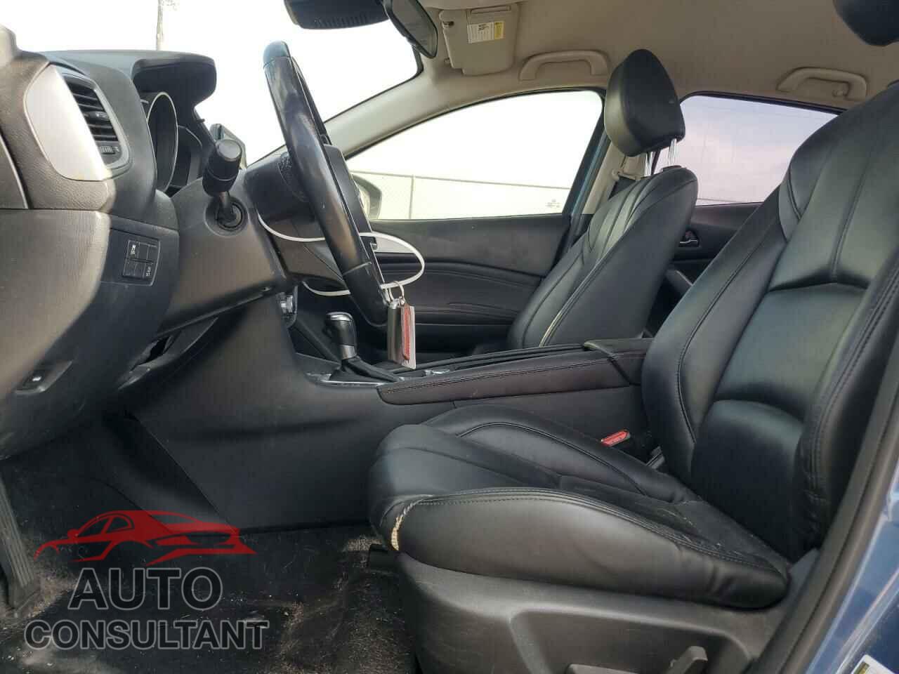 MAZDA 3 2017 - 3MZBN1V71HM121132