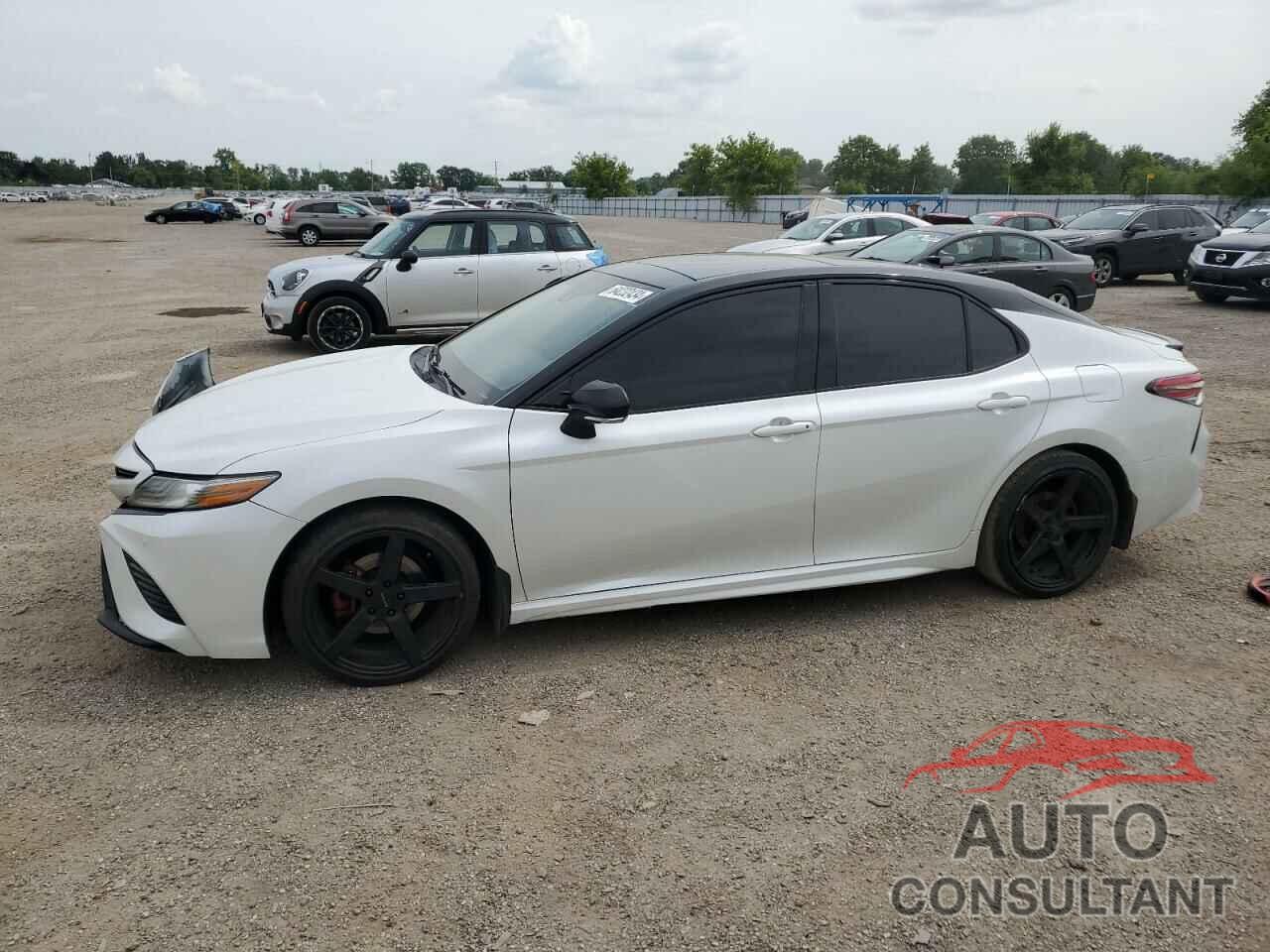 TOYOTA CAMRY 2018 - 4T1BZ1HK3JU005399