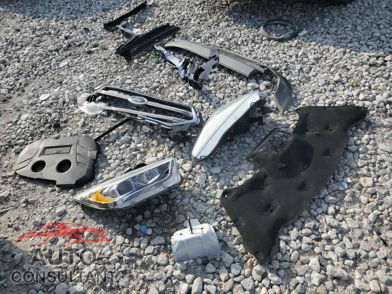 FORD ESCAPE 2017 - 1FMCU9J93HUE32486