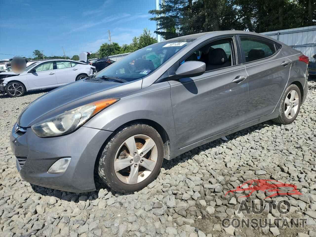 HYUNDAI ELANTRA 2013 - 5NPDH4AE8DH437524