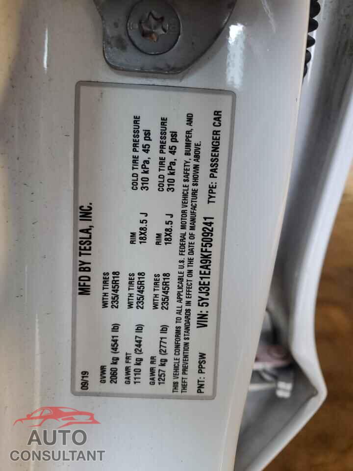 TESLA MODEL 3 2019 - 5YJ3E1EA9KF509241