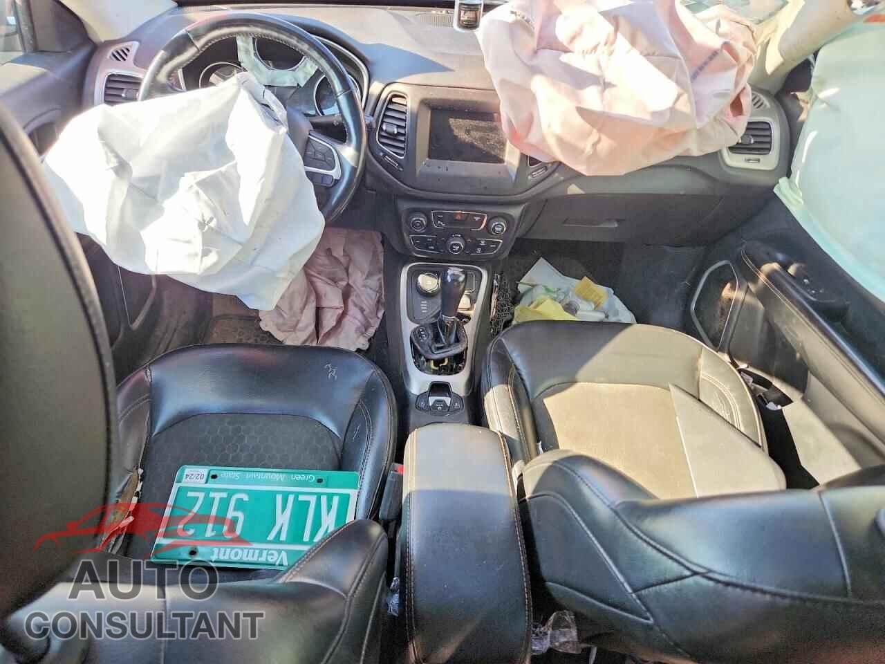JEEP COMPASS 2018 - 3C4NJDBB3JT485246