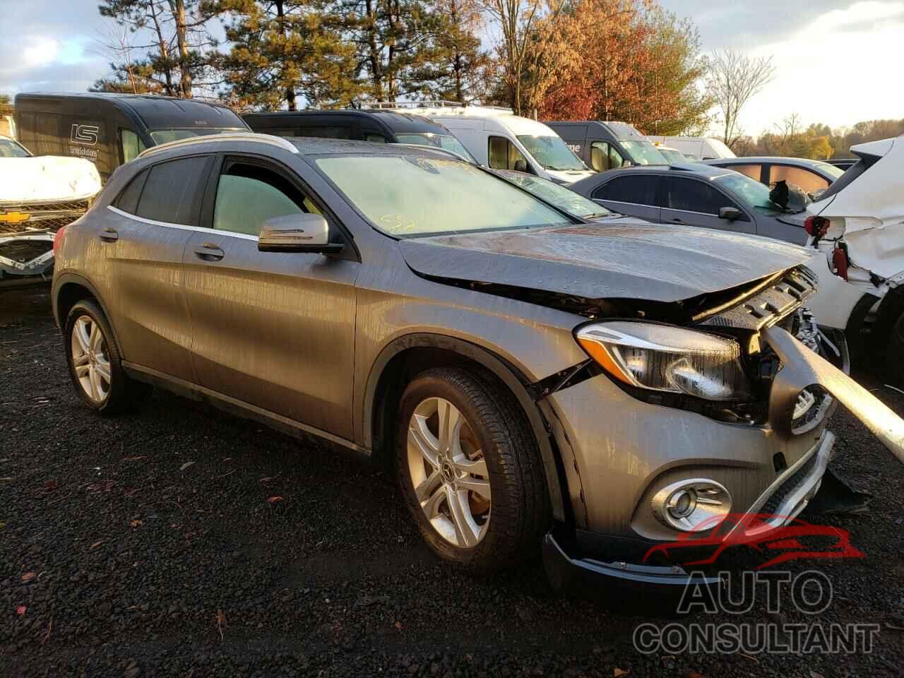 MERCEDES-BENZ GLA-CLASS 2018 - WDCTG4GB2JJ463058