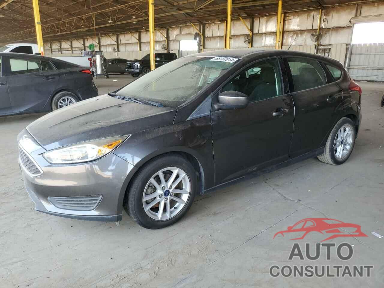 FORD FOCUS 2018 - 1FADP3K28JL307726