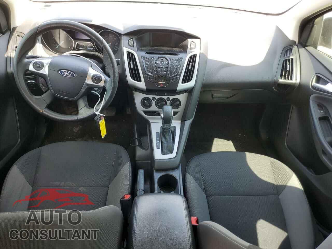 FORD FOCUS 2014 - 1FADP3F2XEL128880