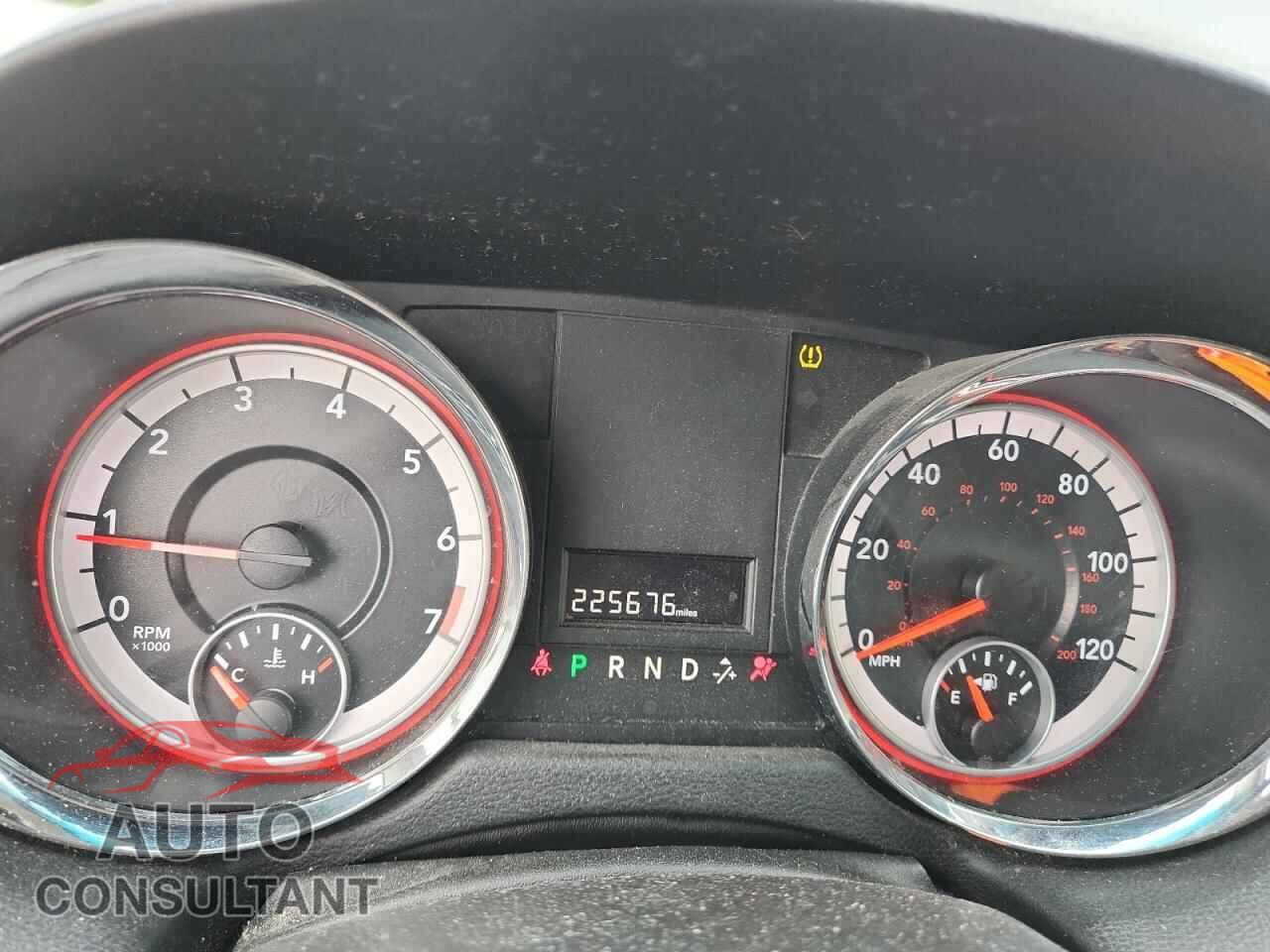 DODGE CARAVAN 2013 - 2C4RDGCG3DR590946