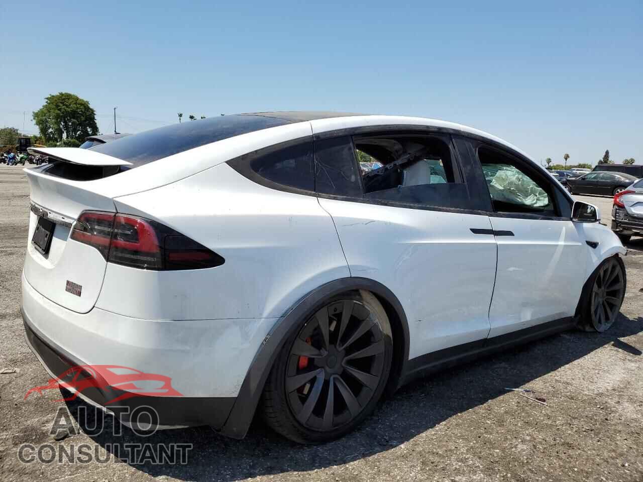 TESLA MODEL X 2024 - 7SAXCBE64RF442098