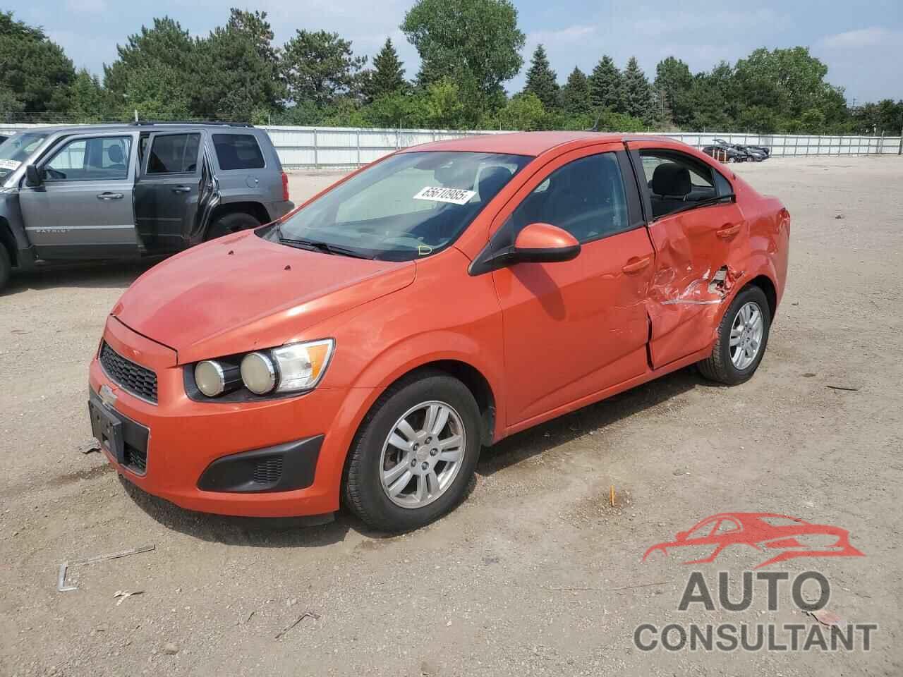 CHEVROLET SONIC 2012 - 1G1JA5SH5C4225196