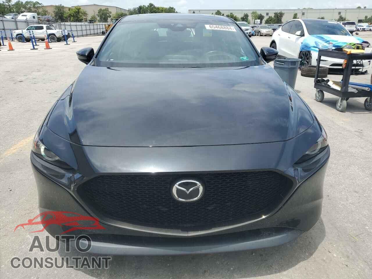 MAZDA 3 2021 - JM1BPAML9M1401934