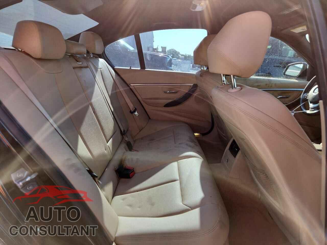 BMW 3 SERIES 2016 - WBA8E9C55GK644136