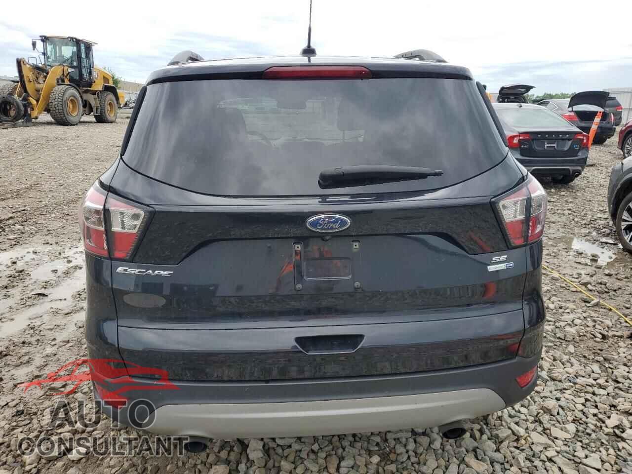 FORD ESCAPE 2017 - 1FMCU9GD3HUE15067