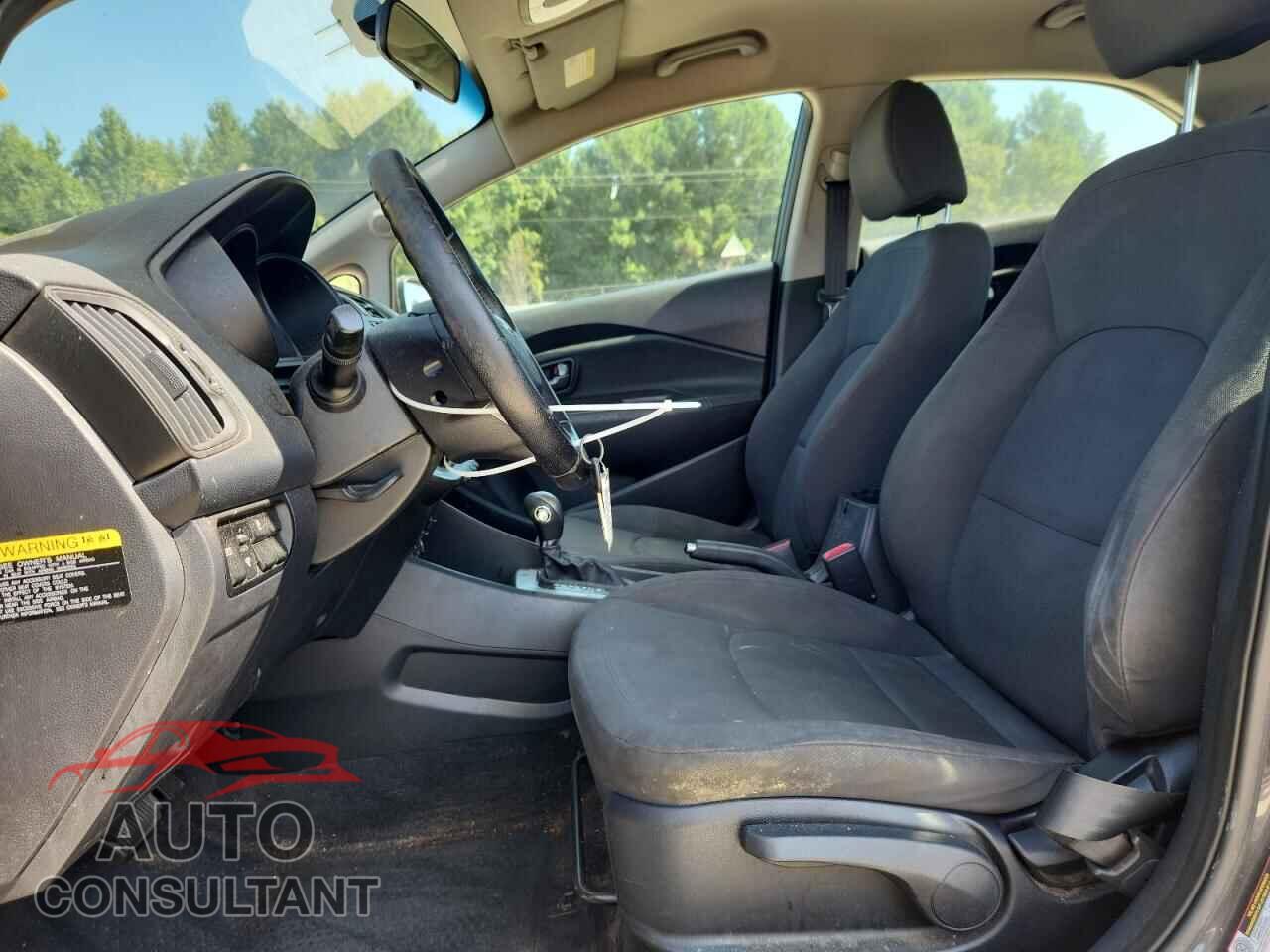 KIA RIO 2013 - KNADN5A37D6176701