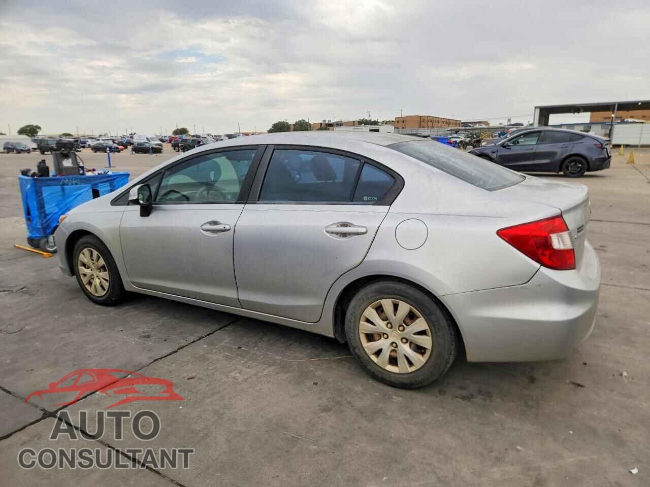 HONDA CIVIC 2012 - 2HGFB2F52CH564575