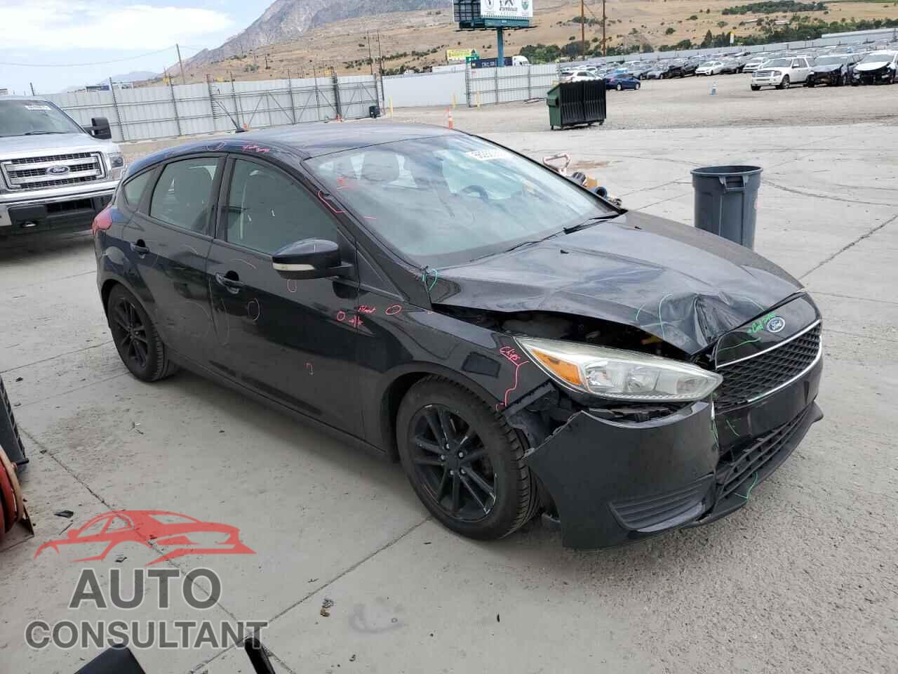 FORD FOCUS 2016 - 1FADP3K2XGL289237