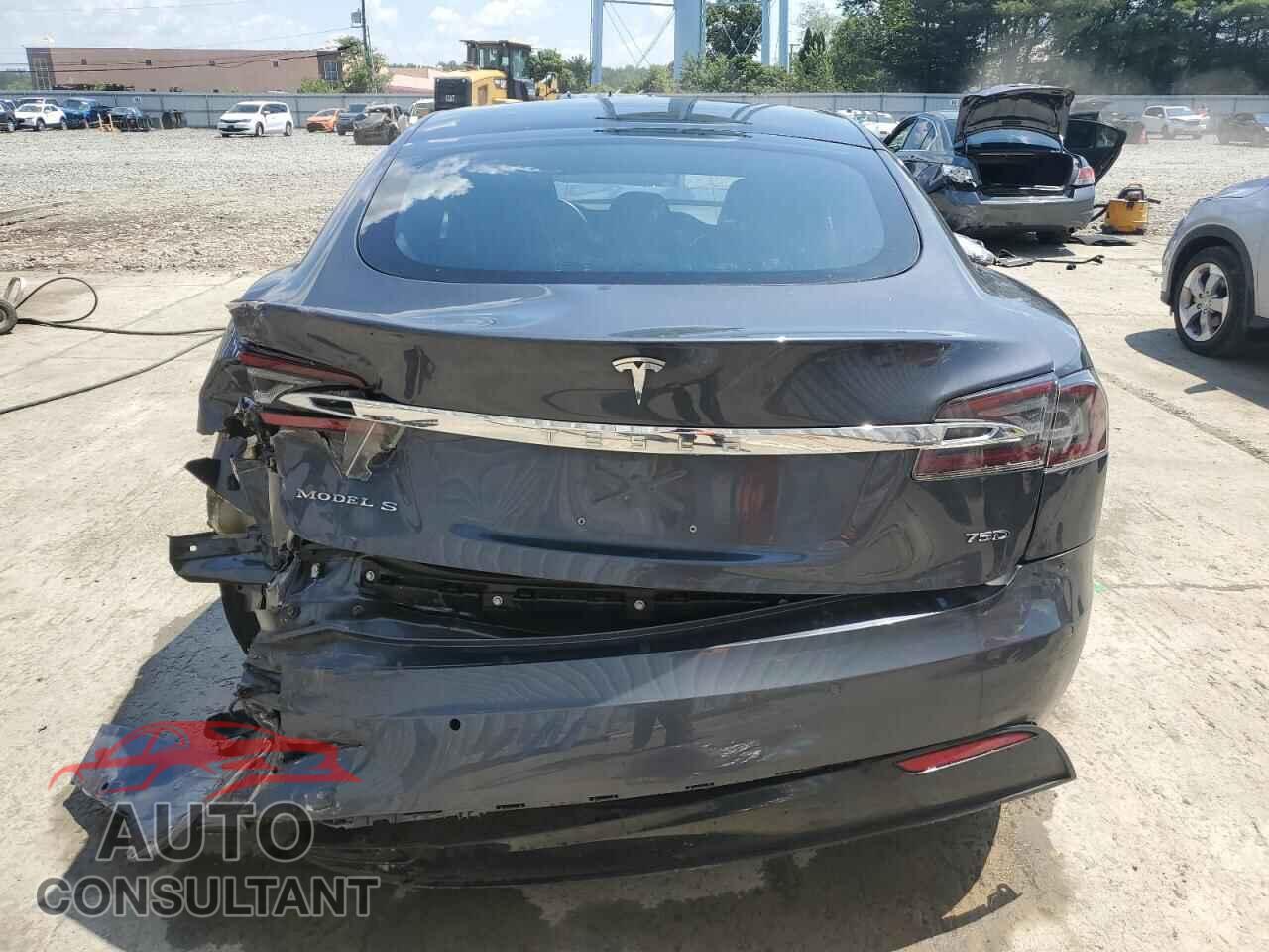 TESLA MODEL S 2018 - 5YJSA1E25JF268809