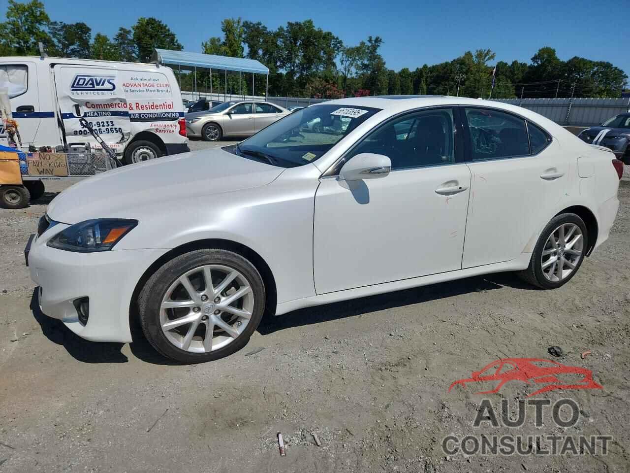 LEXUS IS 2011 - JTHCF5C27B2035260