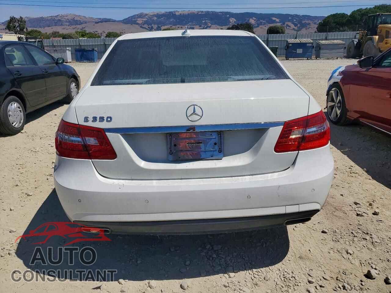 MERCEDES-BENZ E-CLASS 2011 - WDDHF5GB8BA504465