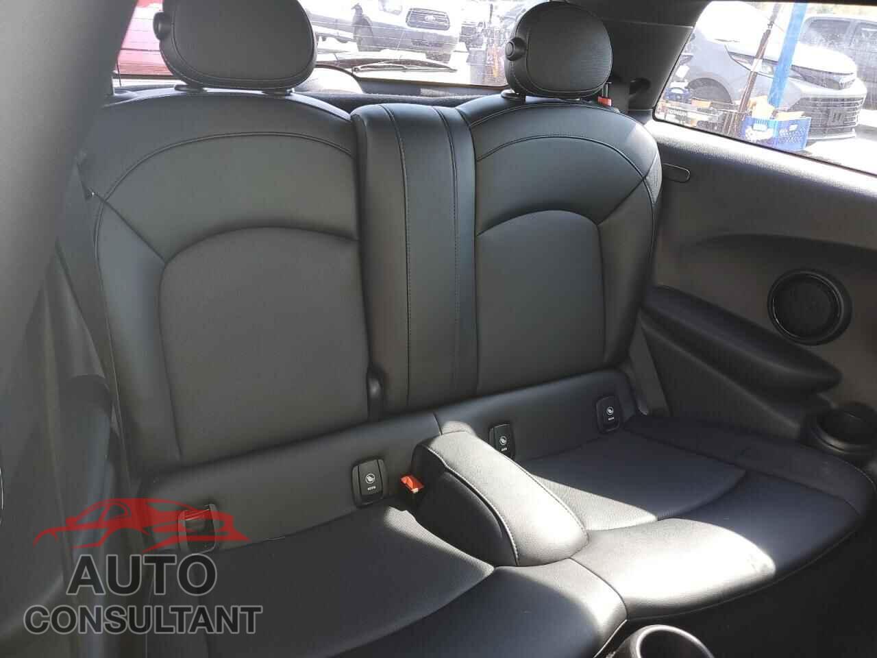 MINI COOPER 2017 - WMWXP5C39H2F61682