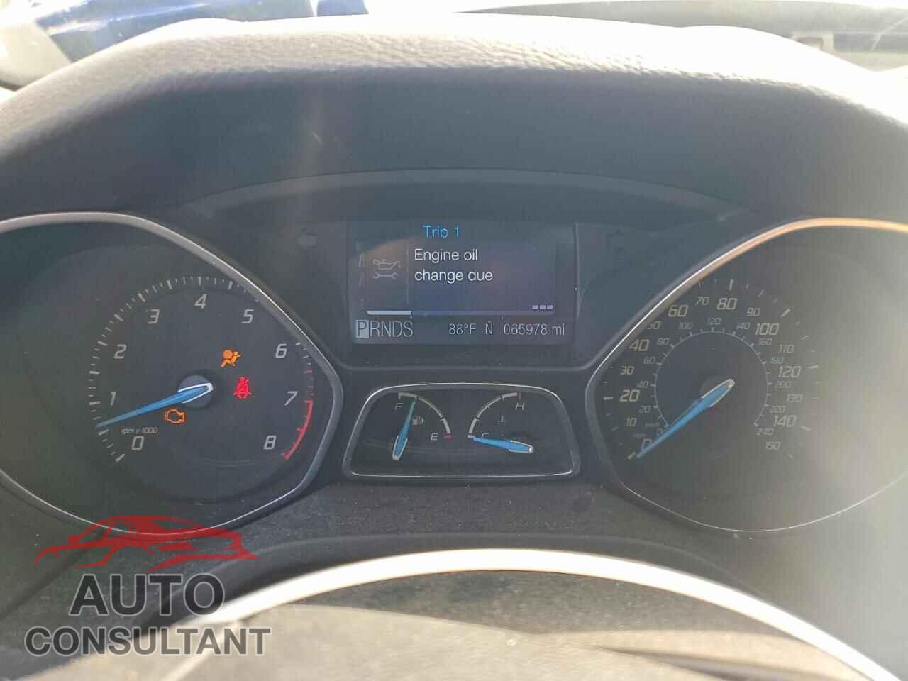 FORD FOCUS 2012 - 1FAHP3F22CL402135