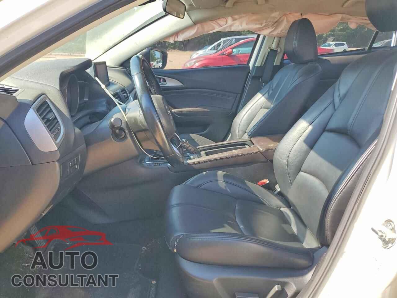 MAZDA 3 2017 - 3MZBN1V72HM152437