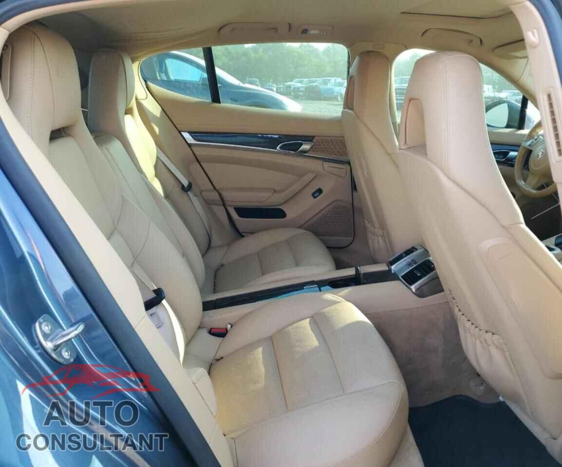 PORSCHE PANAMERA 2014 - WP0AA2A76EL011518