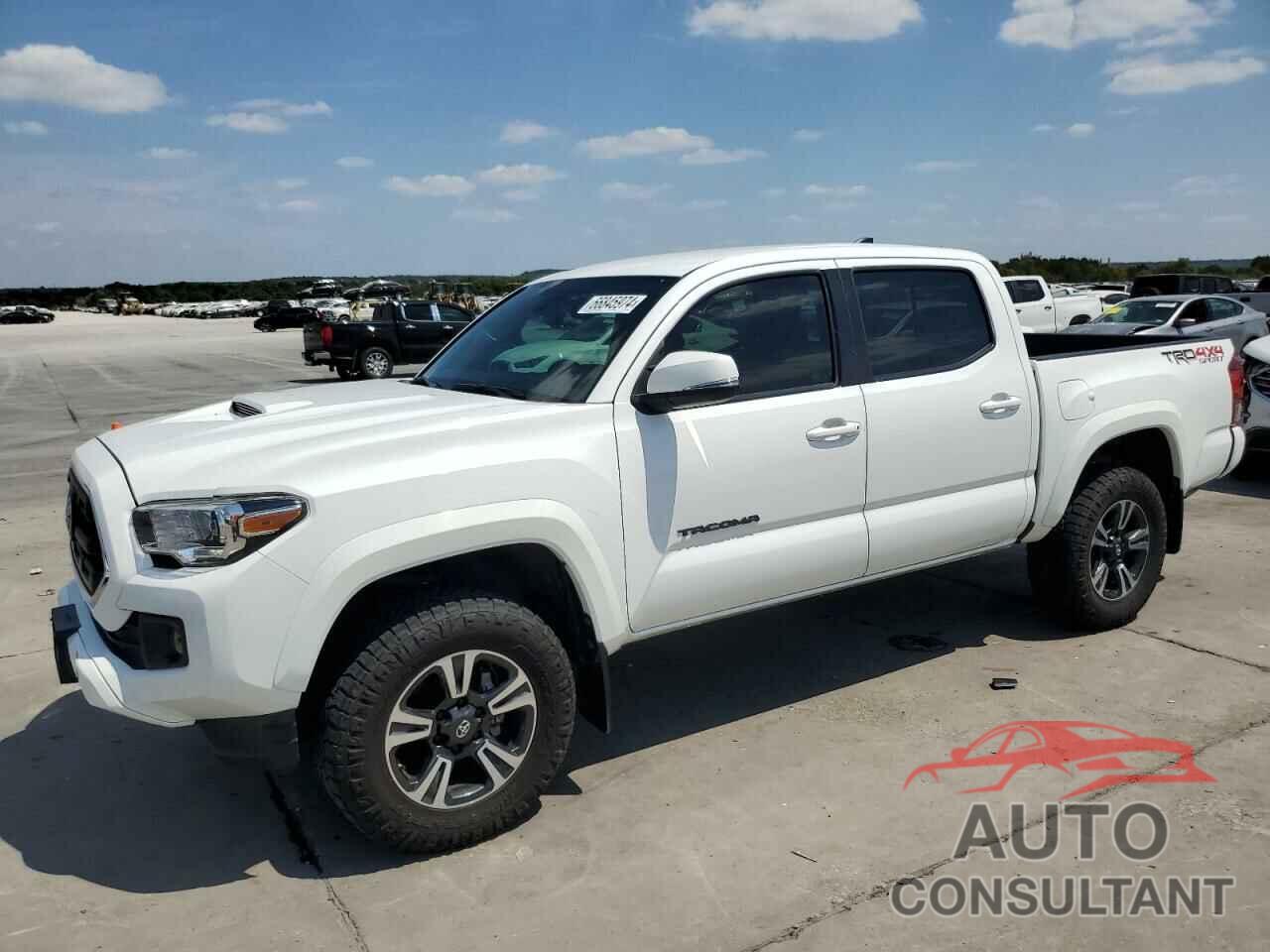 TOYOTA TACOMA 2018 - 5TFCZ5AN7JX141005