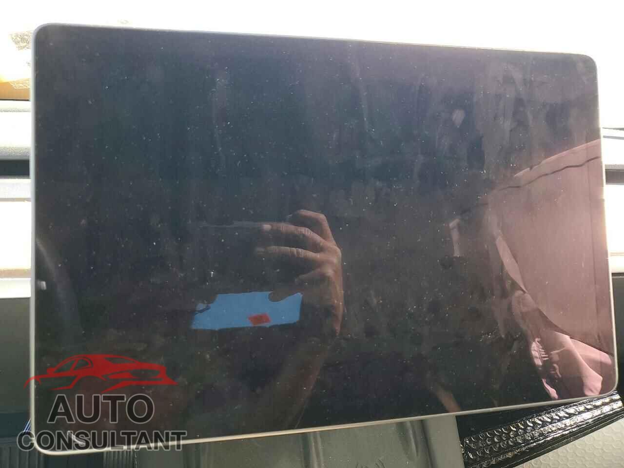 TESLA MODEL 3 2023 - 5YJ3E1EB2PF608645