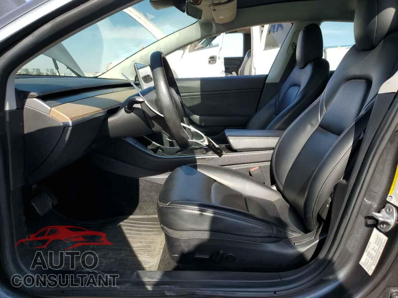 TESLA MODEL 3 2019 - 5YJ3E1EA6KF416323