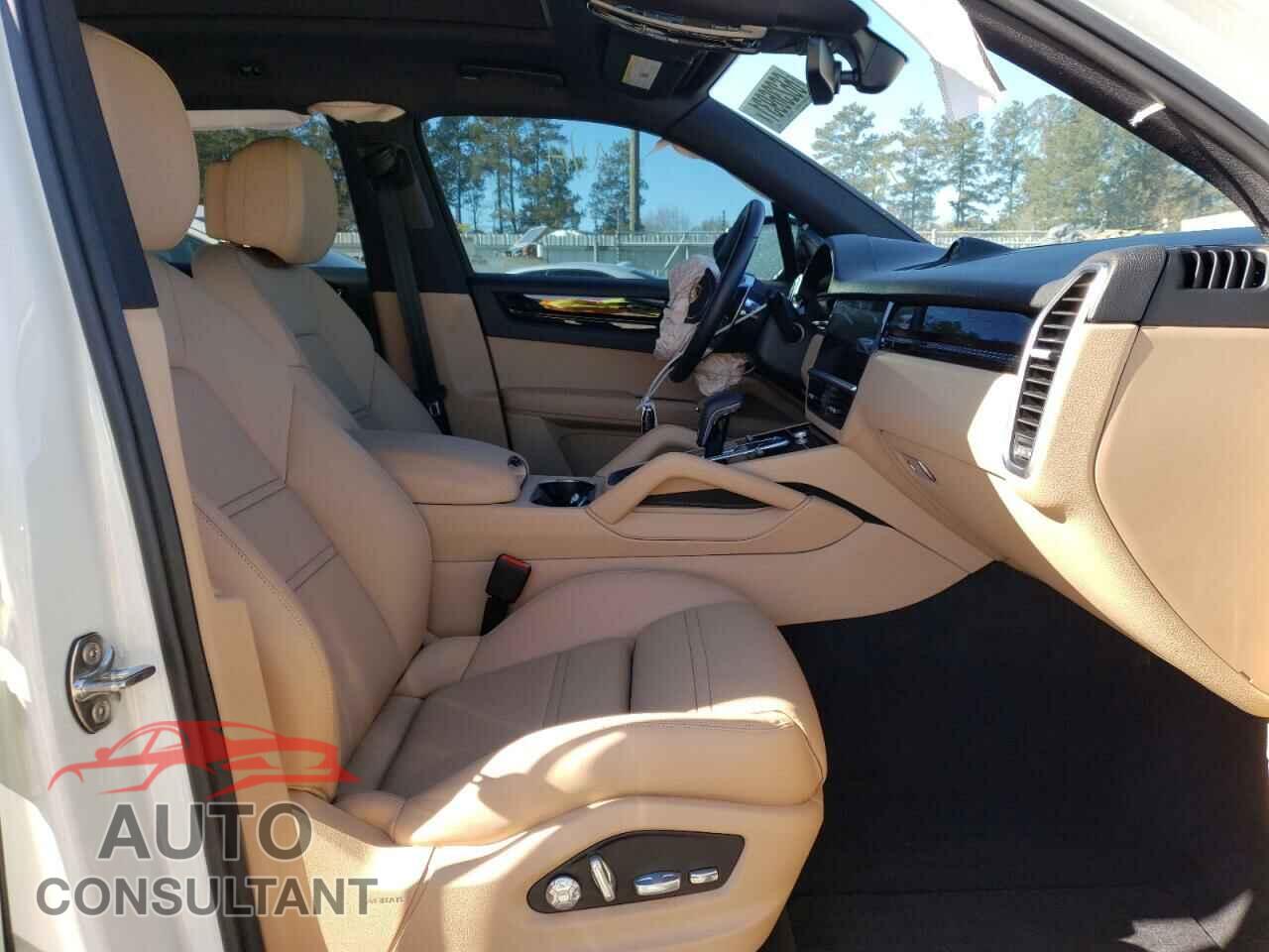 PORSCHE CAYENNE 2020 - WP1AA2AYXLDA00276