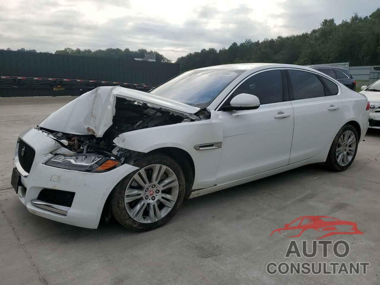 JAGUAR XF 2017 - SAJBJ4BV8HCY31084