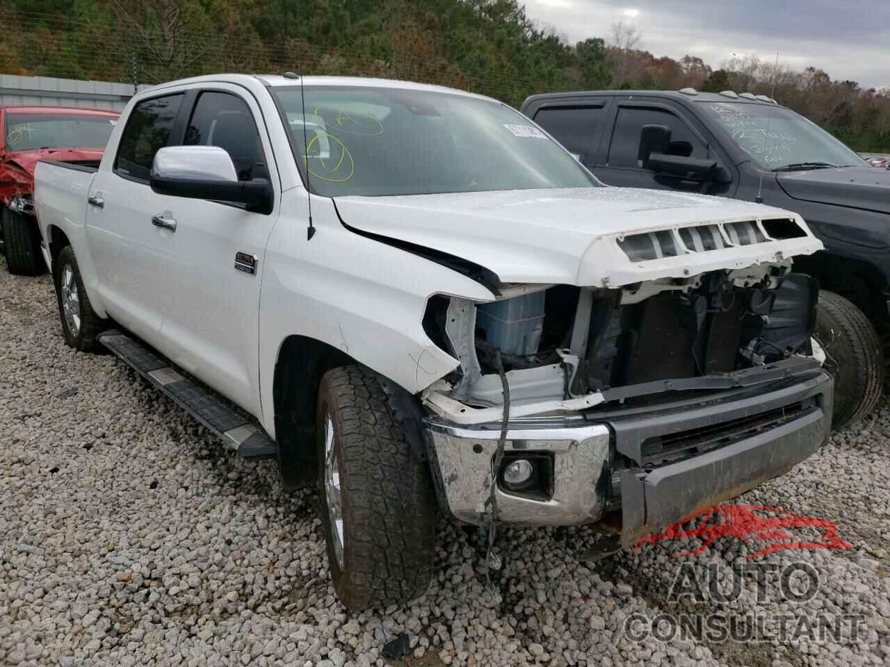 TOYOTA TUNDRA 2019 - 5TFAY5F19KX860029