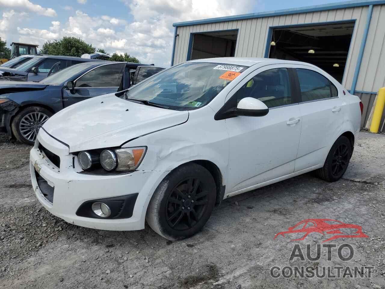 CHEVROLET SONIC 2013 - 1G1JC5SH9D4122178