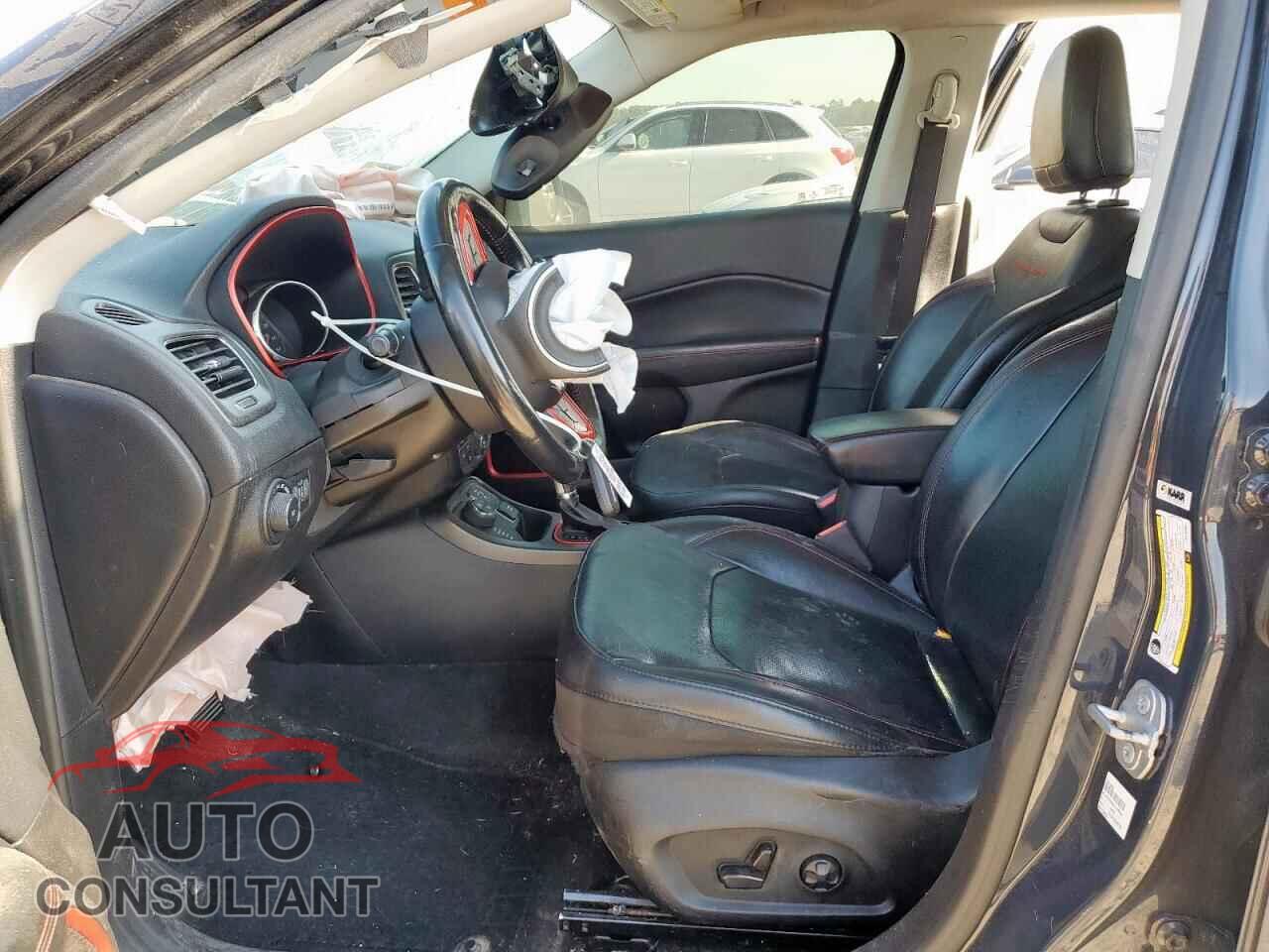 JEEP COMPASS 2018 - 3C4NJDDB6JT270053