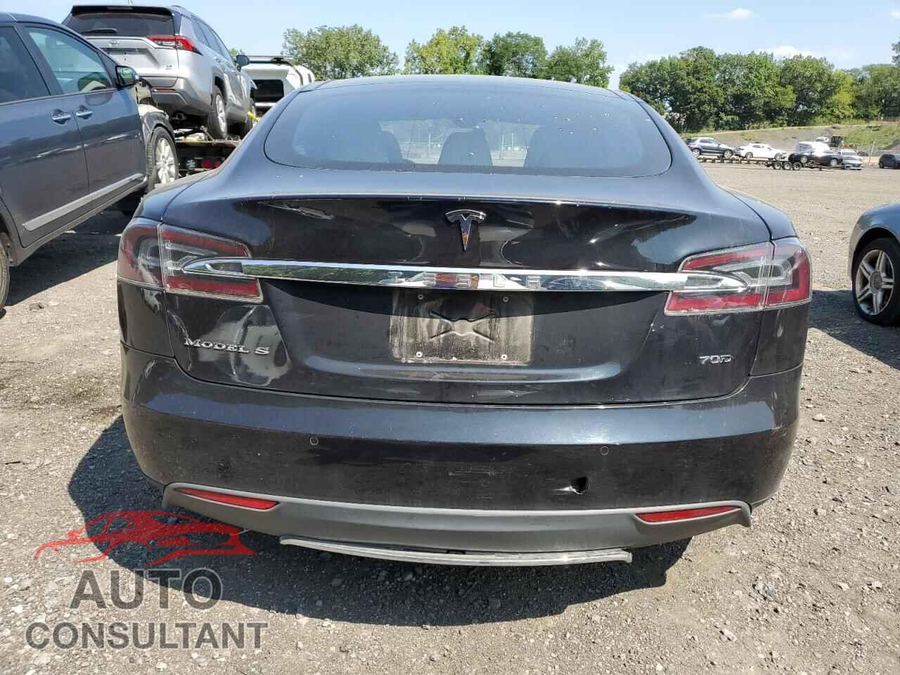 TESLA MODEL S 2015 - 5YJSA1E22FF102187