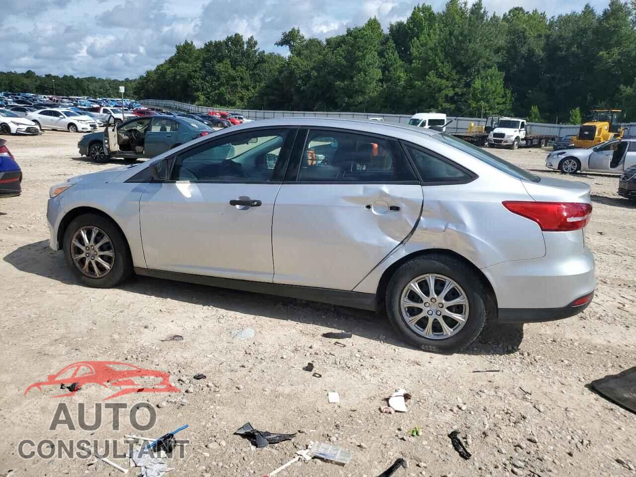 FORD FOCUS 2017 - 1FADP3E21HL302180