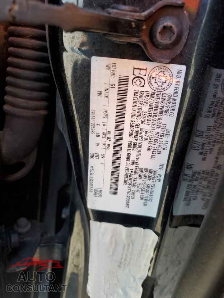 FORD FOCUS 2017 - 1FADP3F27HL200557