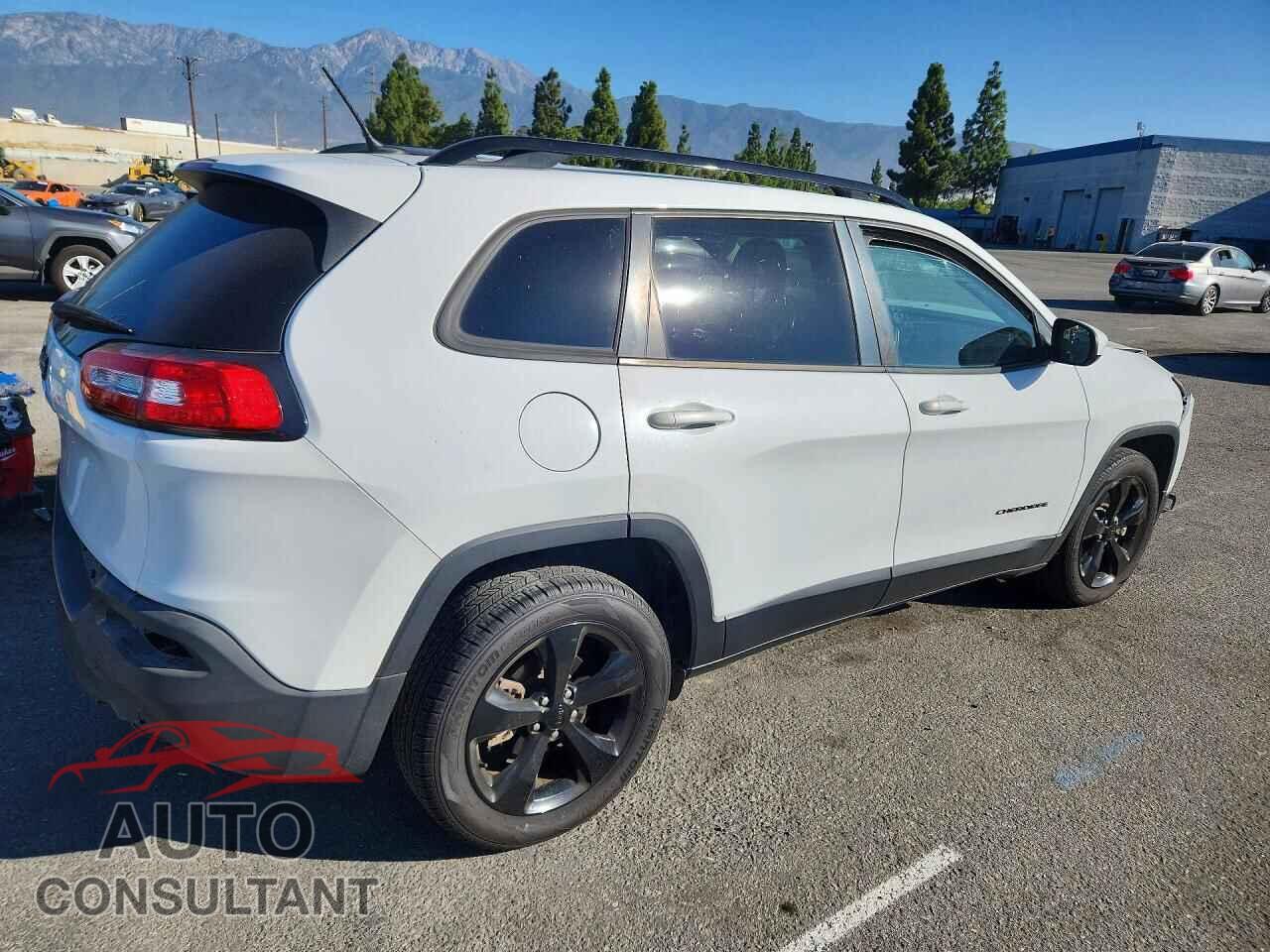 JEEP CHEROKEE 2018 - 1C4PJLCB6JD556737